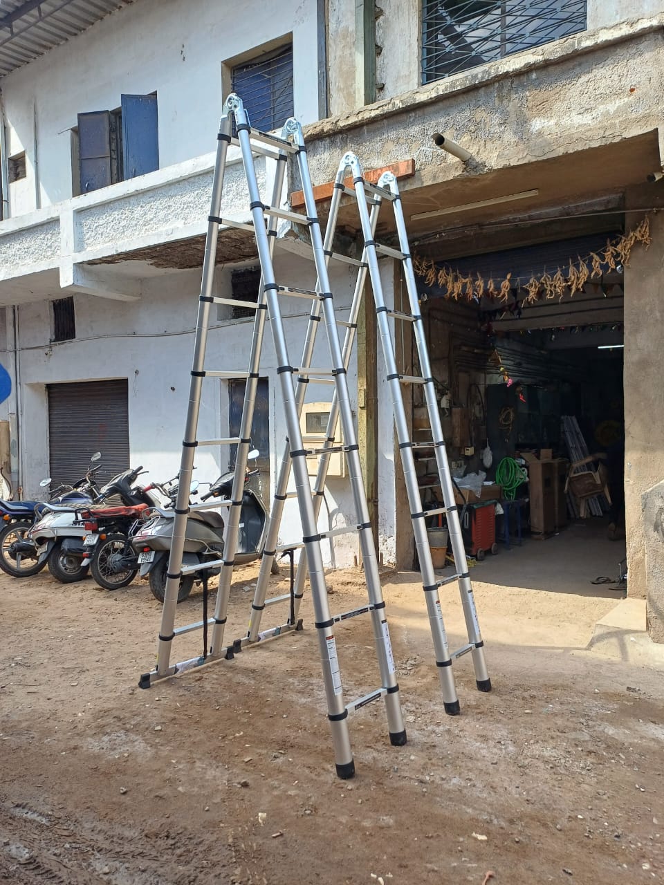 Aluminum Telescopic Tower Ladder
